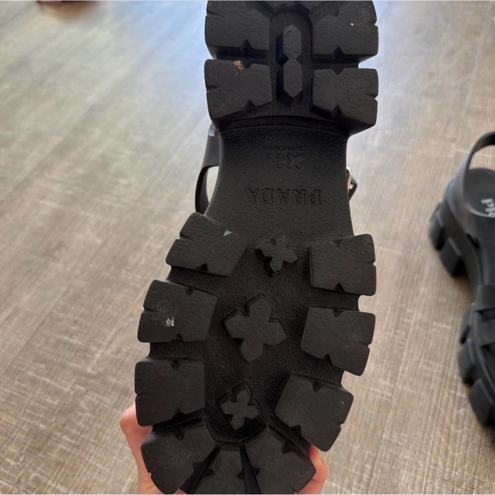 100% Authentic PRADA Monolith Rubber Sandals Size 41 US 10 Black - Picture 4 of 8
